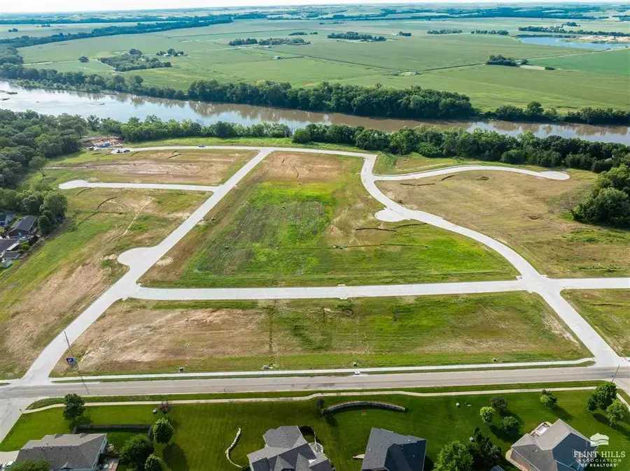 205 Pebblebrook Circle, Wamego, KS 66547 - #3