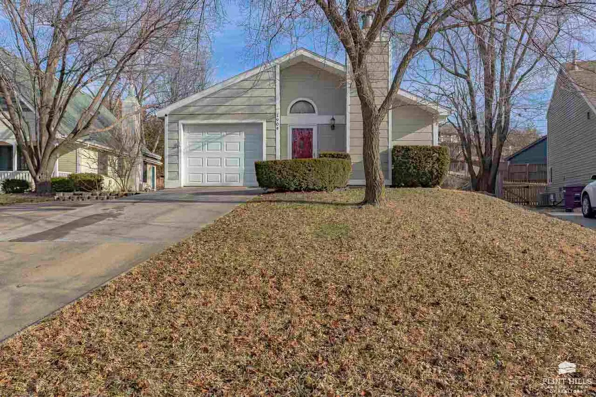 1904 Plymouth Road, Manhattan, KS 66503 - Image #1