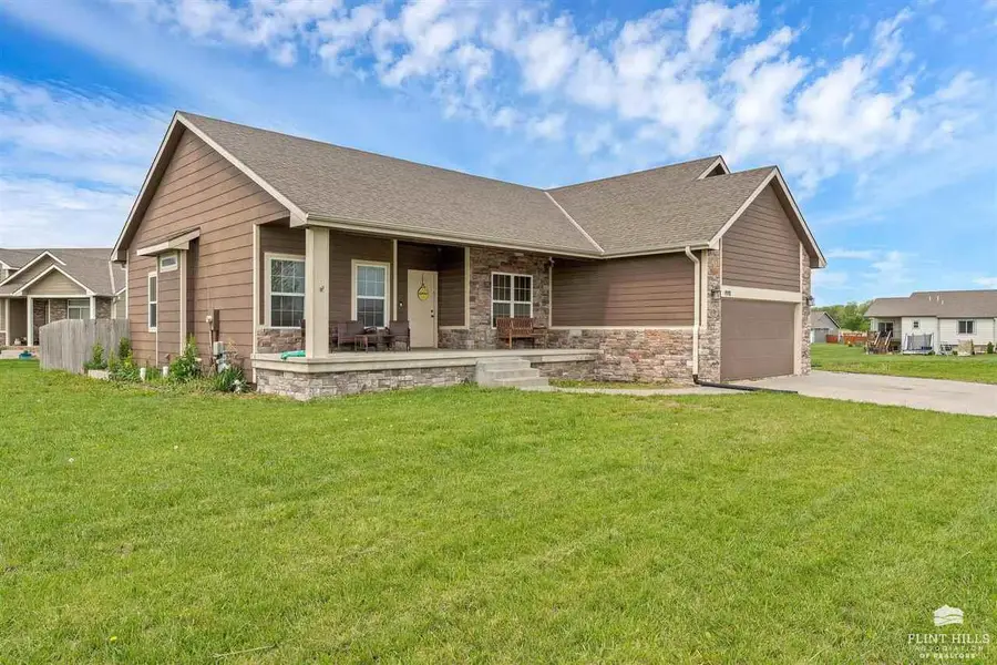 9911 Lavender Lane, Manhattan, KS 66502 - #3