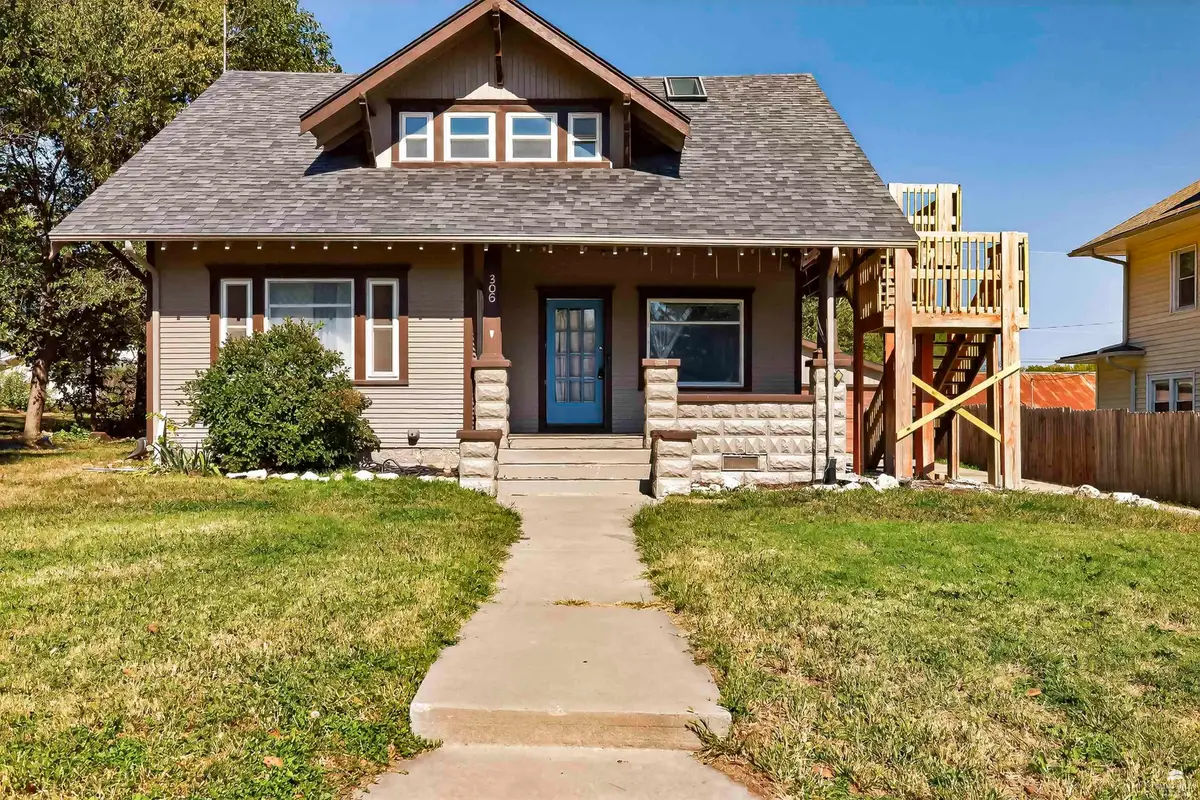 306 3rd Street, Wakefield, KS 67487 - Image #1