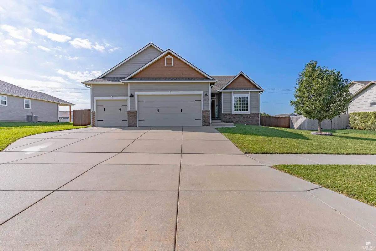 9939 Lavender Lane, Manhattan, KS 66502 - Image #1