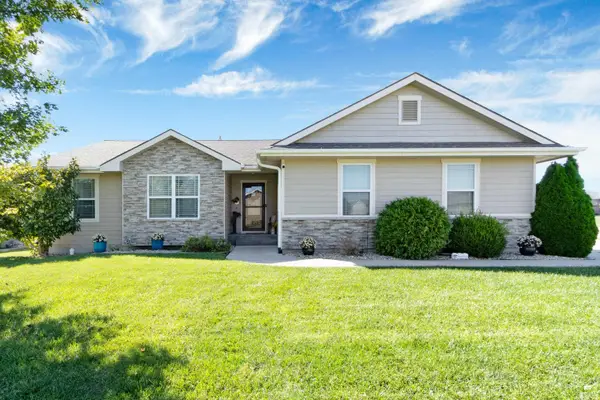 8746 S Kelliann Way, Manhattan, KS 66502