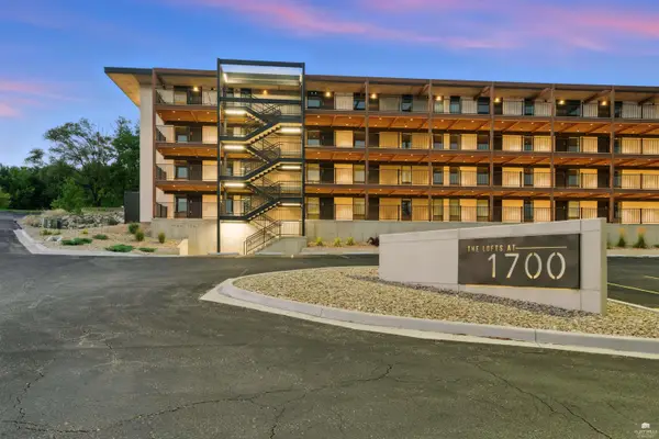 1700 N Manhattan Avenue #113, Manhattan, KS 66502