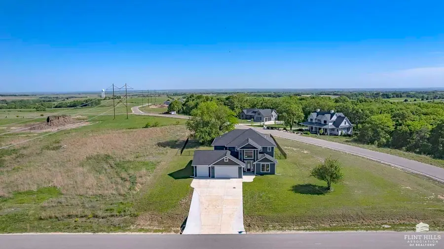 14371 Prairie Fire Lane, Wamego, KS 66547 - Image #3