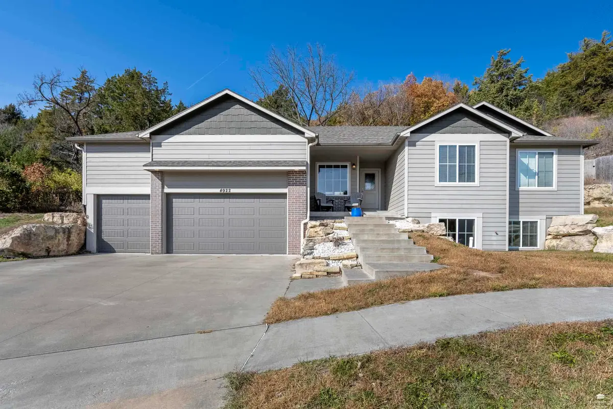 4922 Shadowridge Drive, Manhattan, KS 66503 - Image #1