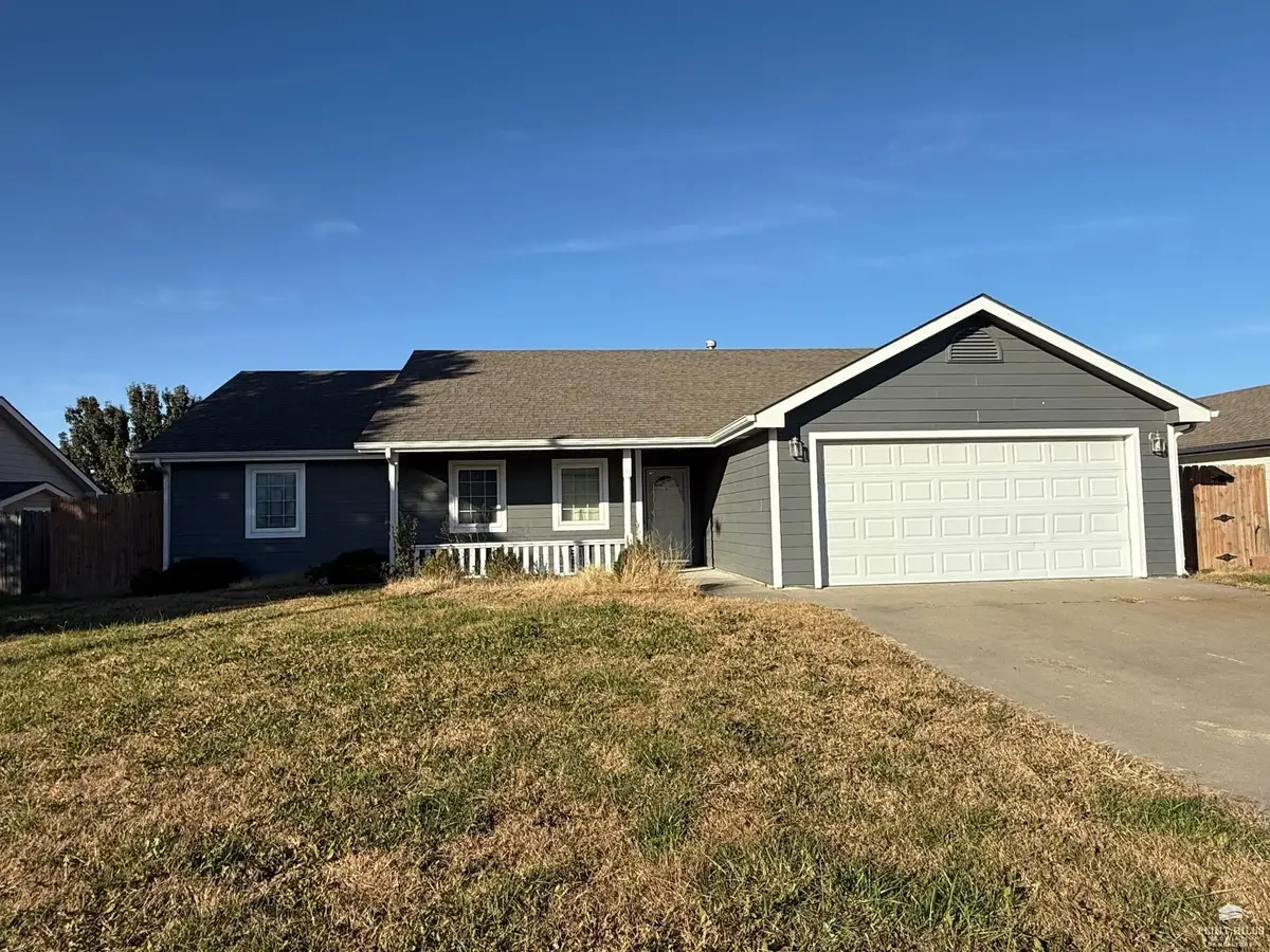 404 Brookridge Drive, Manhattan, KS 66502 - Image #1