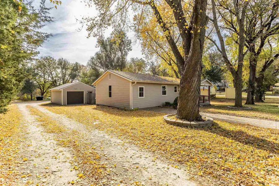 1307 3rd St Street, Wamego, KS 66547 - Image #2