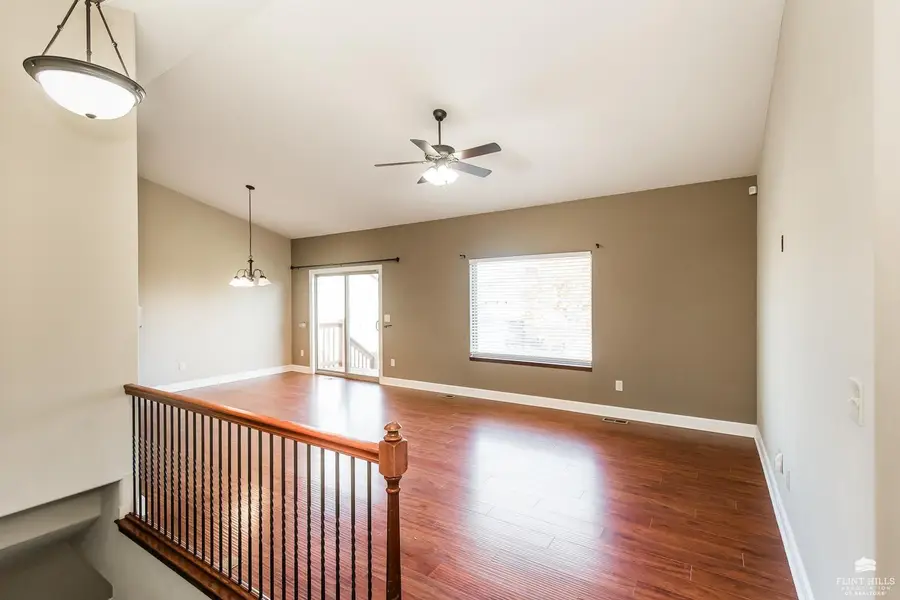 927 Dakota Lane, Junction City, KS 66441 - Image #2