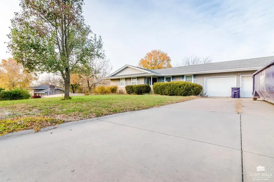 2600 Sumac Drive, Manhattan, KS 66502 - Image #2