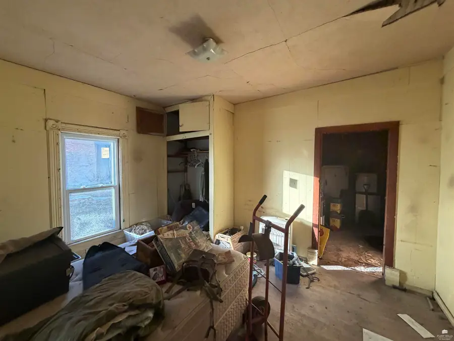 508 W 5th Street, Junction City, KS 66441 - Image #2