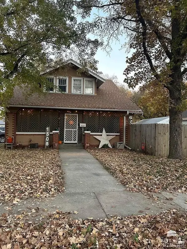 1508 6th, Clay Center, KS 67432