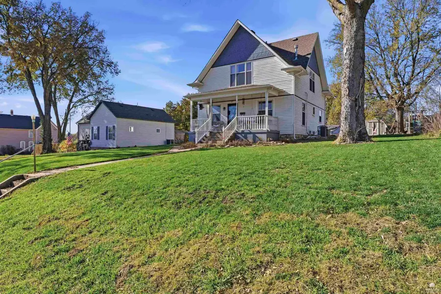 411 Vine Street, Wamego, KS 66547 - Image #2