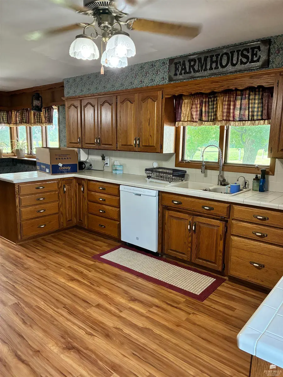 1332 100th Road, Peabody, KS 66866 - Image #2