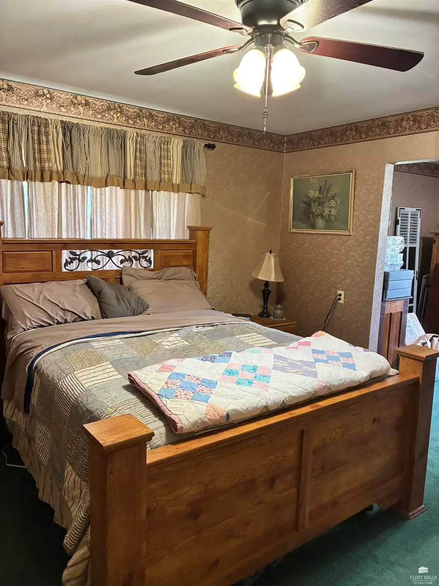 1332 100th Road, Peabody, KS 66866 - Image #3