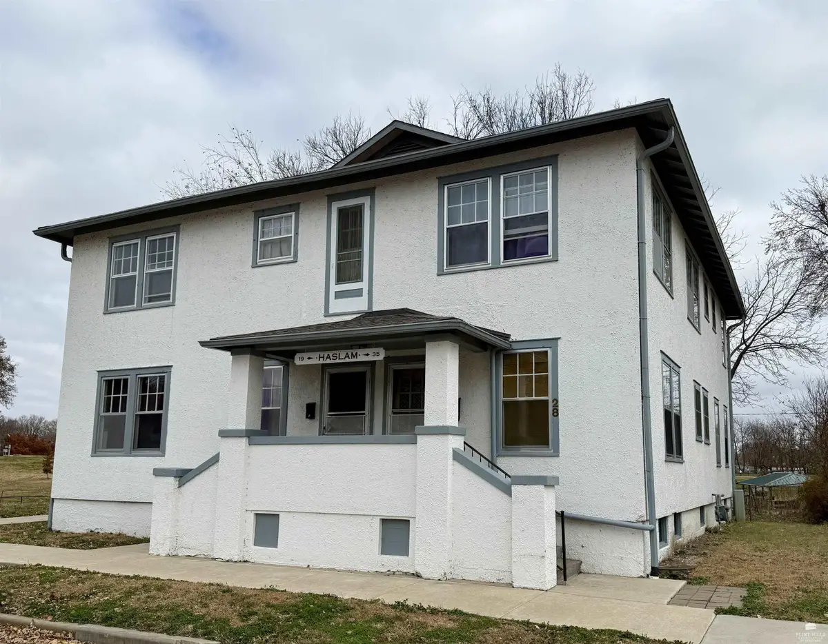 28 N Neosho Street, Council Grove, KS 66846 - Image #1