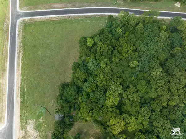 14578 Wildwood Circle, Wamego, KS 66547