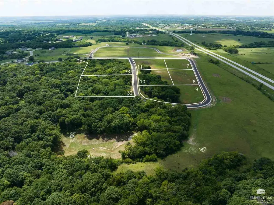 14578 Wildwood Circle, Wamego, KS 66547 - Image #3