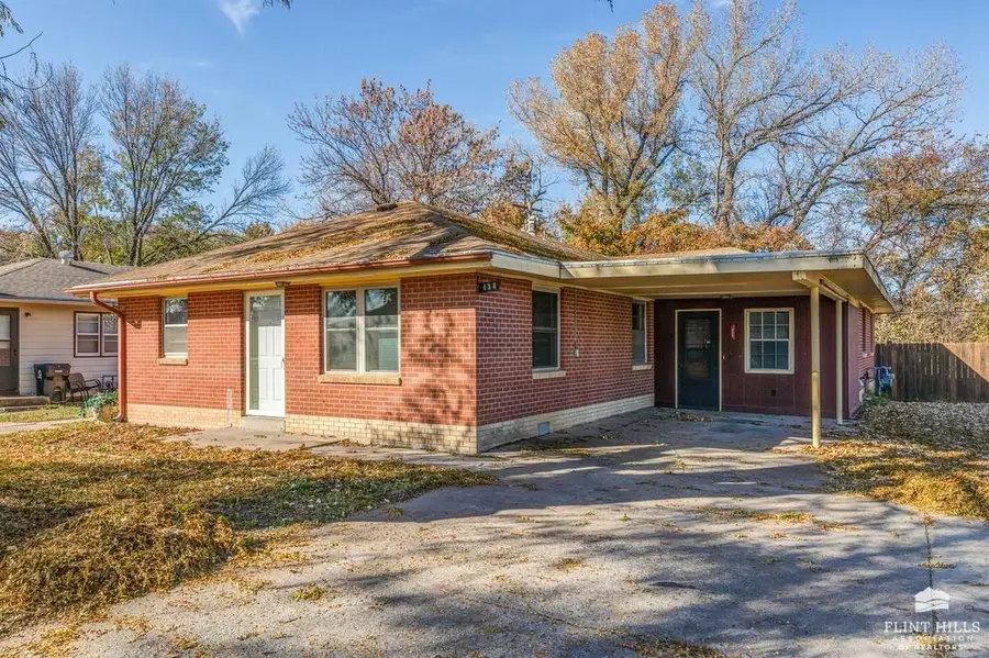 438 Hazel Court, Salina, KS 67401 - Image #3