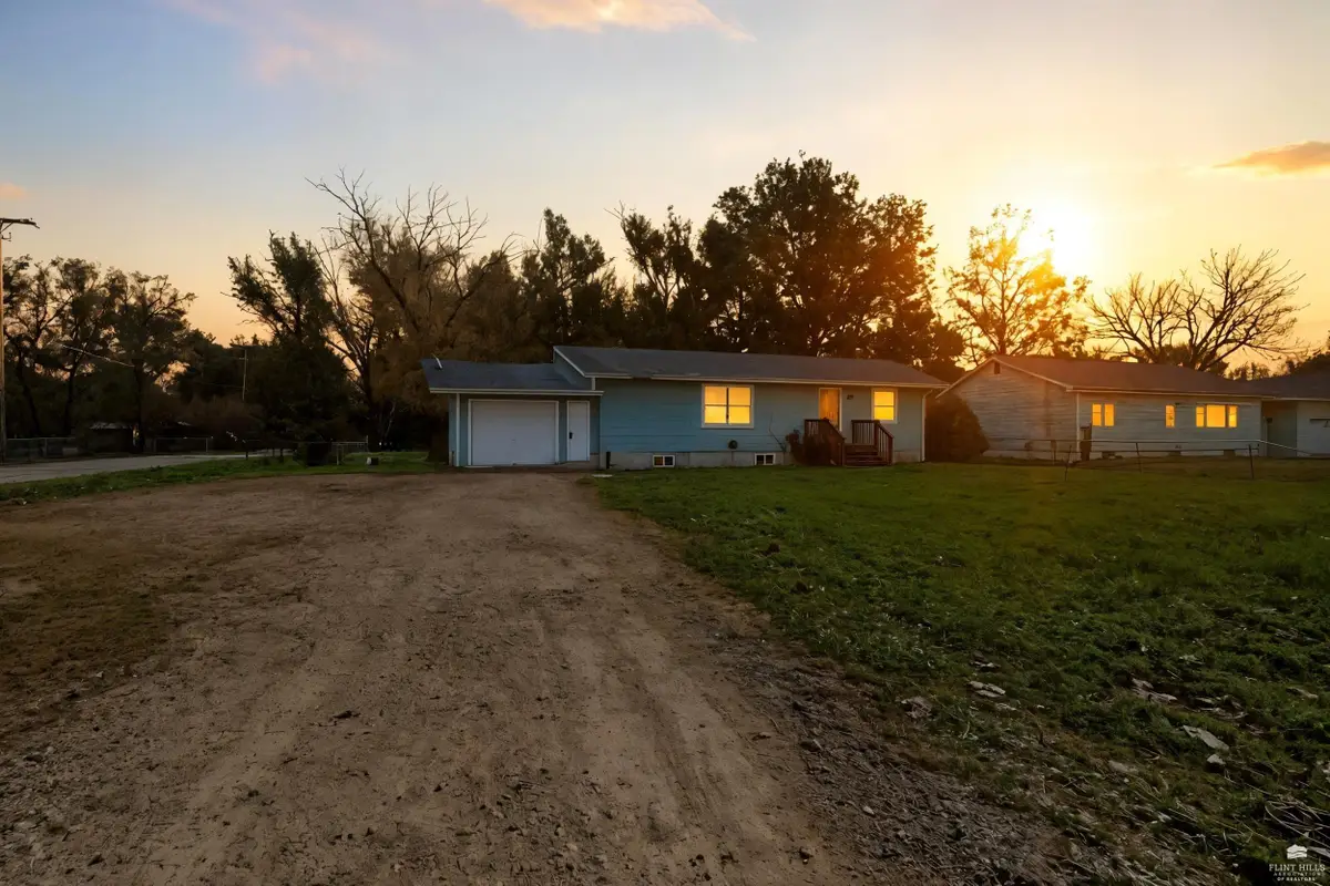 3527 Dempsey Road, Manhattan, KS 66502 - Image #1