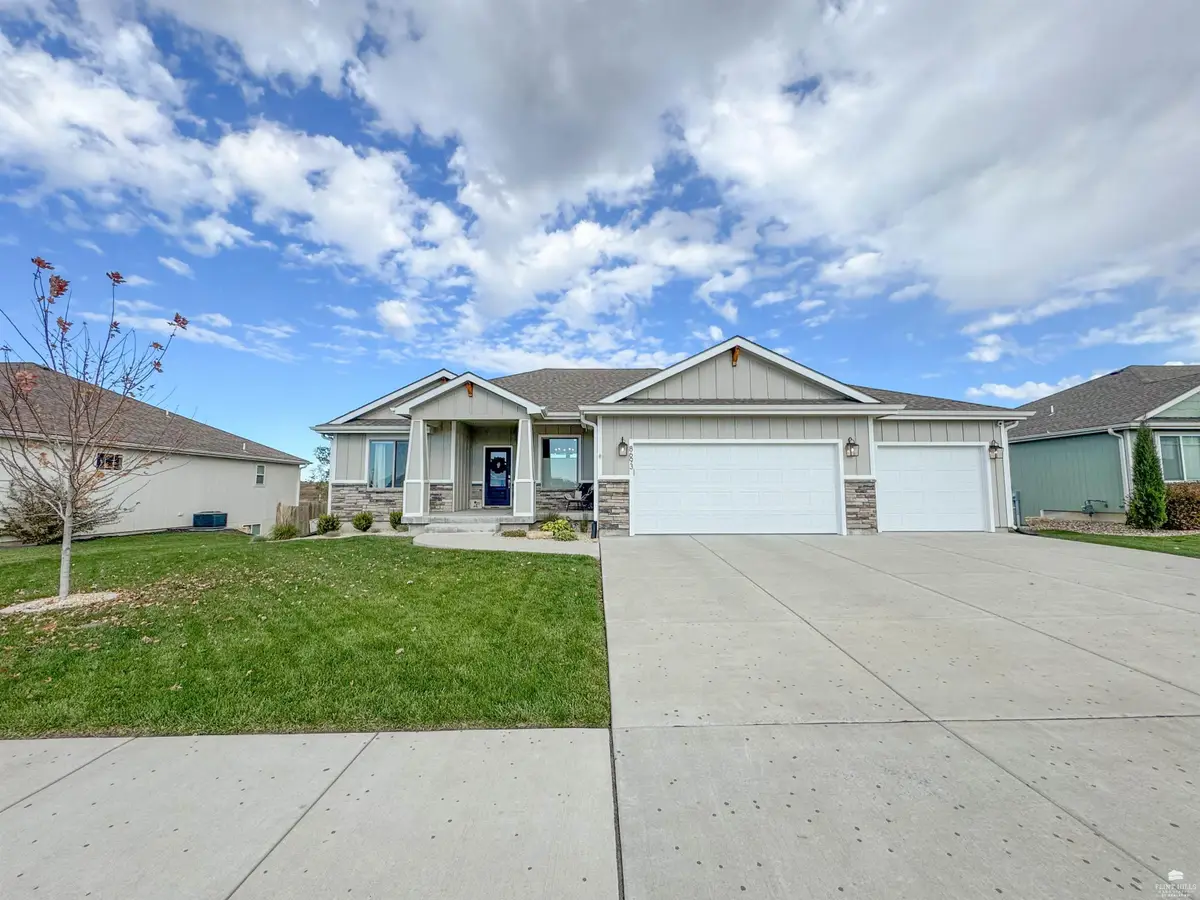 8693 Kinzie Jos Way, Manhattan, KS 66502 - Image #1