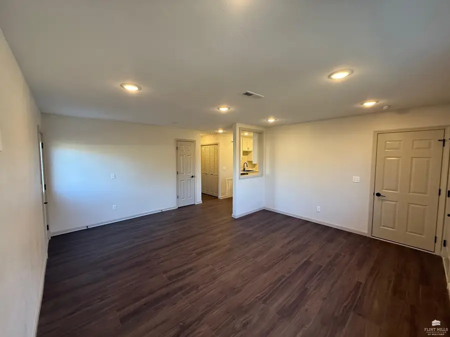 1382/1384 Parkside Drive, Junction City, KS 66441 - Image #3