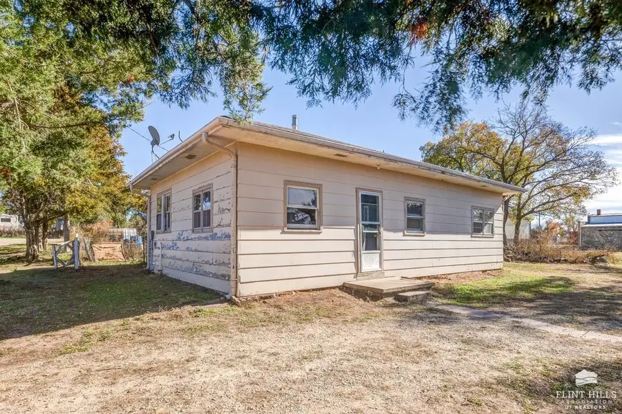 148 N Main Street, Falun, KS 67442 - #2