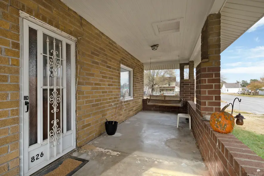 826 N Jackson Street, Junction City, KS 66441 - Image #3