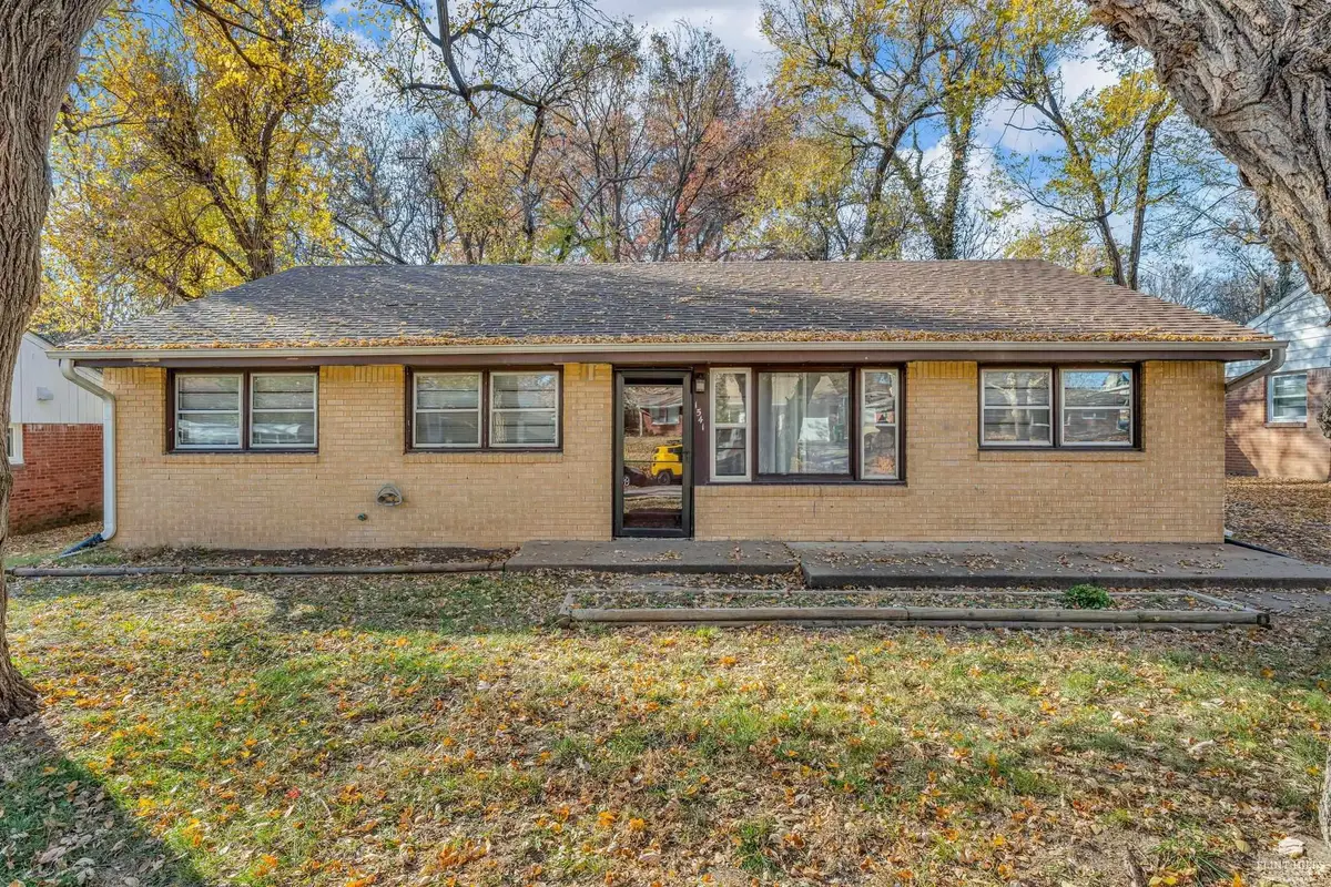 1541 Hartford Road #1541 Hartford, Manhattan, KS 66502 - Image #1