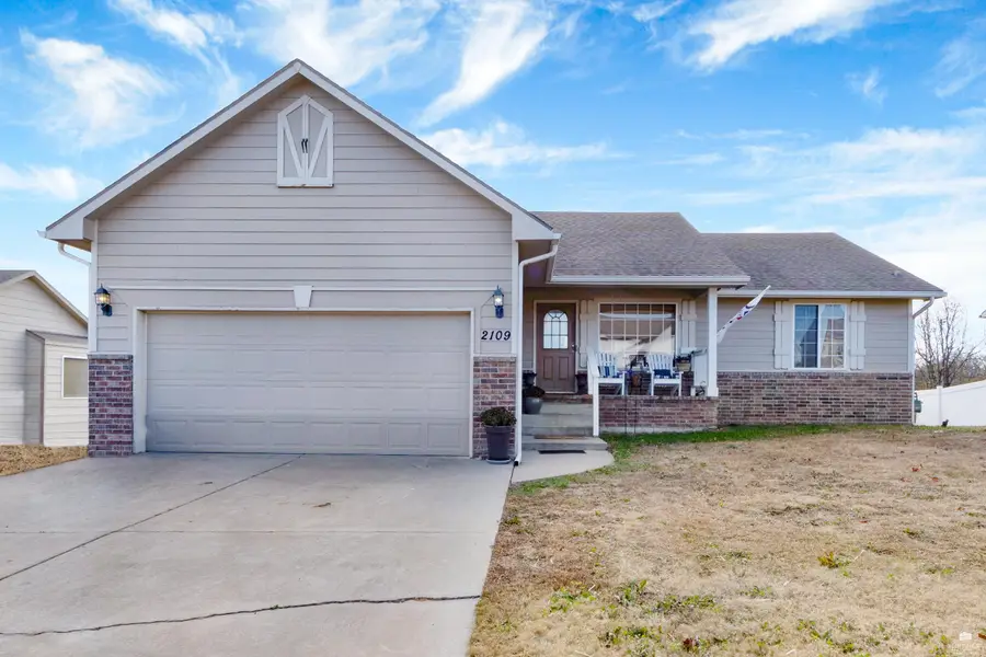 2109 Thompson Drive, Junction City, KS 66441 - Image #2
