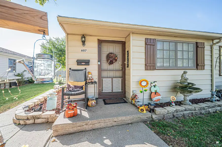 607 W Spruce Street, Junction City, KS 66441 - Image #2