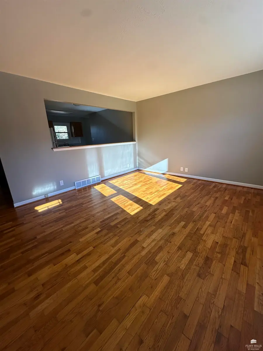 708 W Ash, Junction City, KS 66441 - Image #3