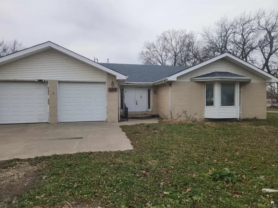 306 S 5th Street, White City, KS 66872 - Image #3