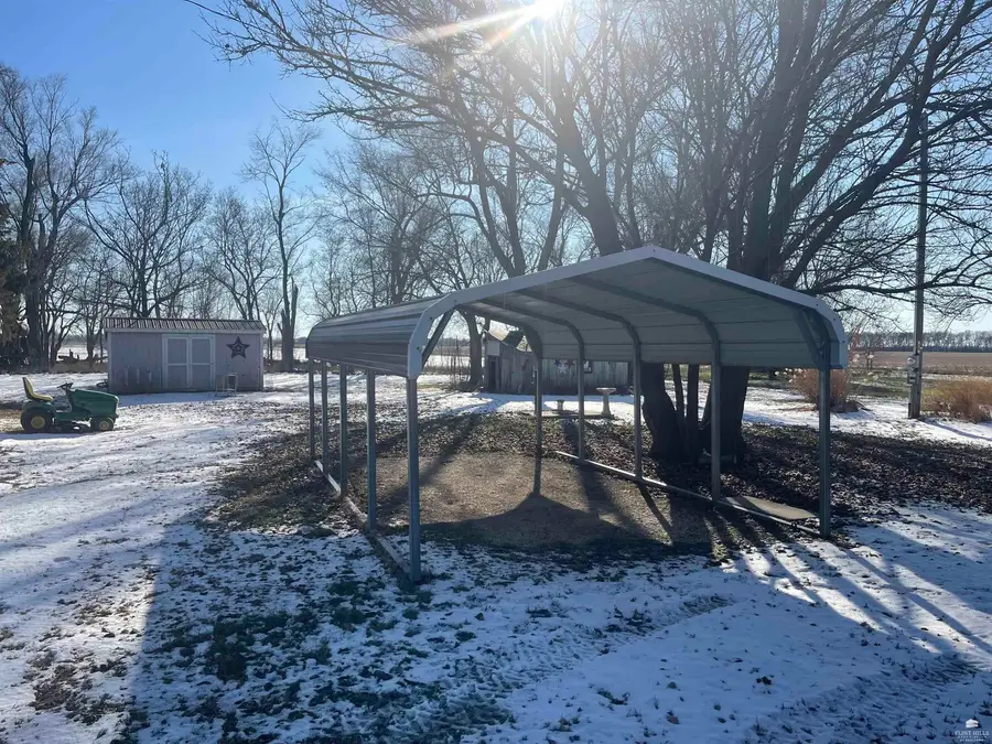 1204 21st Road, Clay Center, KS 67432 - Image #3