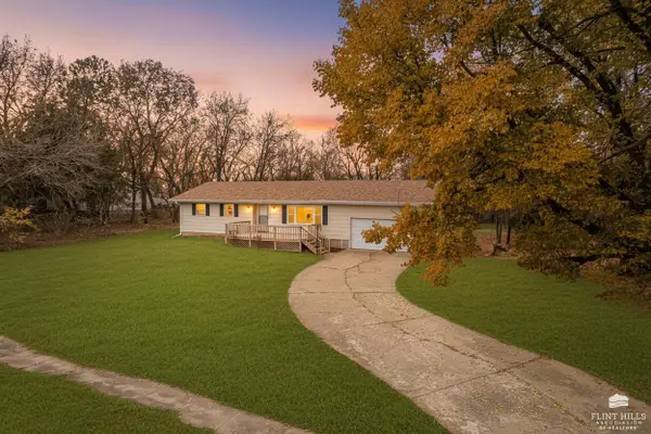 221 S Bridge Street, Enterprise, KS 67441