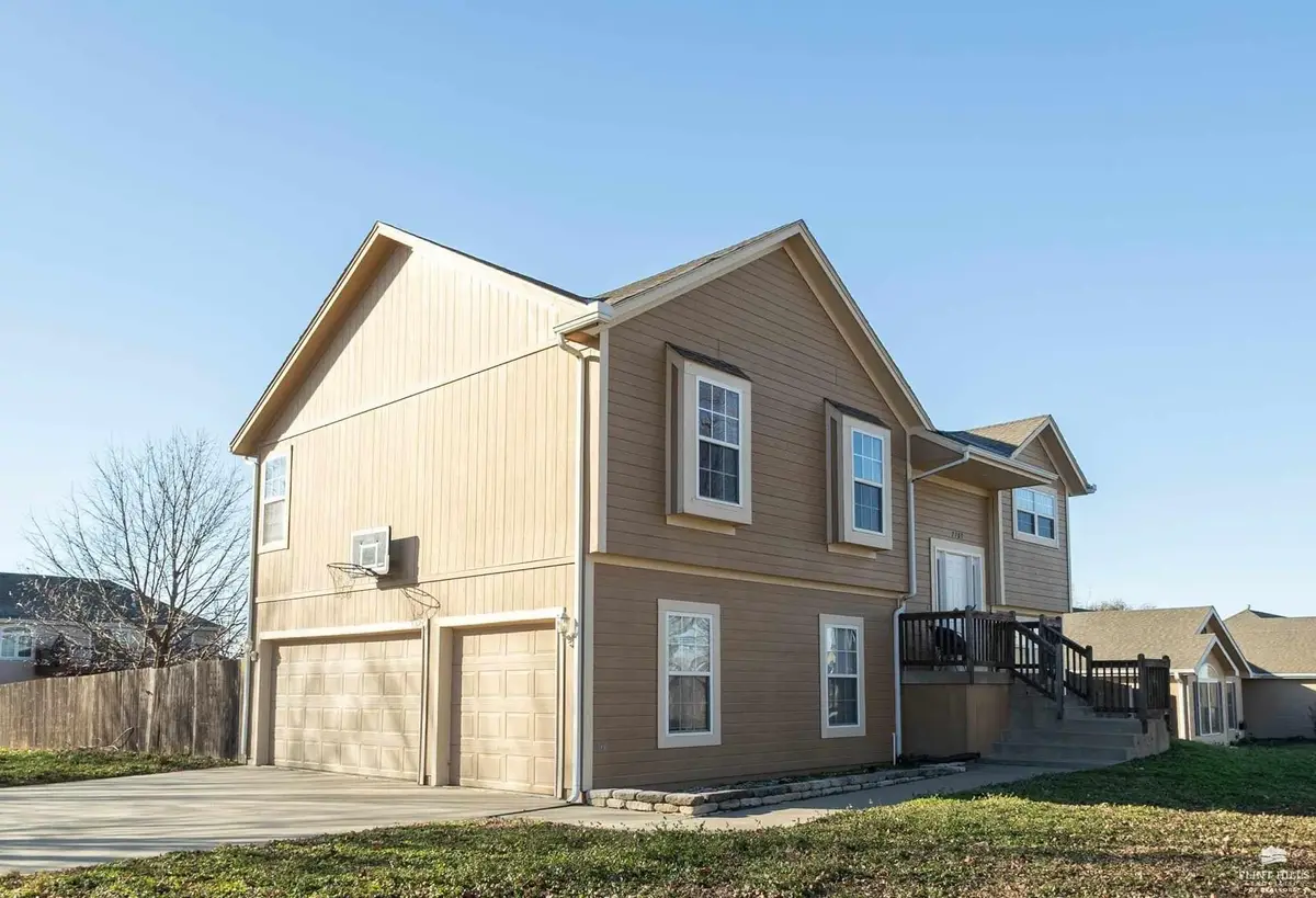 2703 Valley Drive, Junction City, KS 66441 - Image #1
