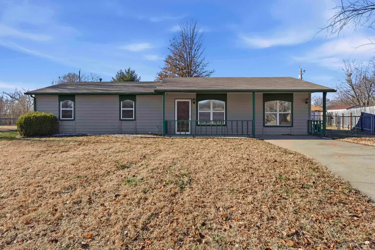 808 Sunrise Circle, Manhattan, KS 66503 - Image #1