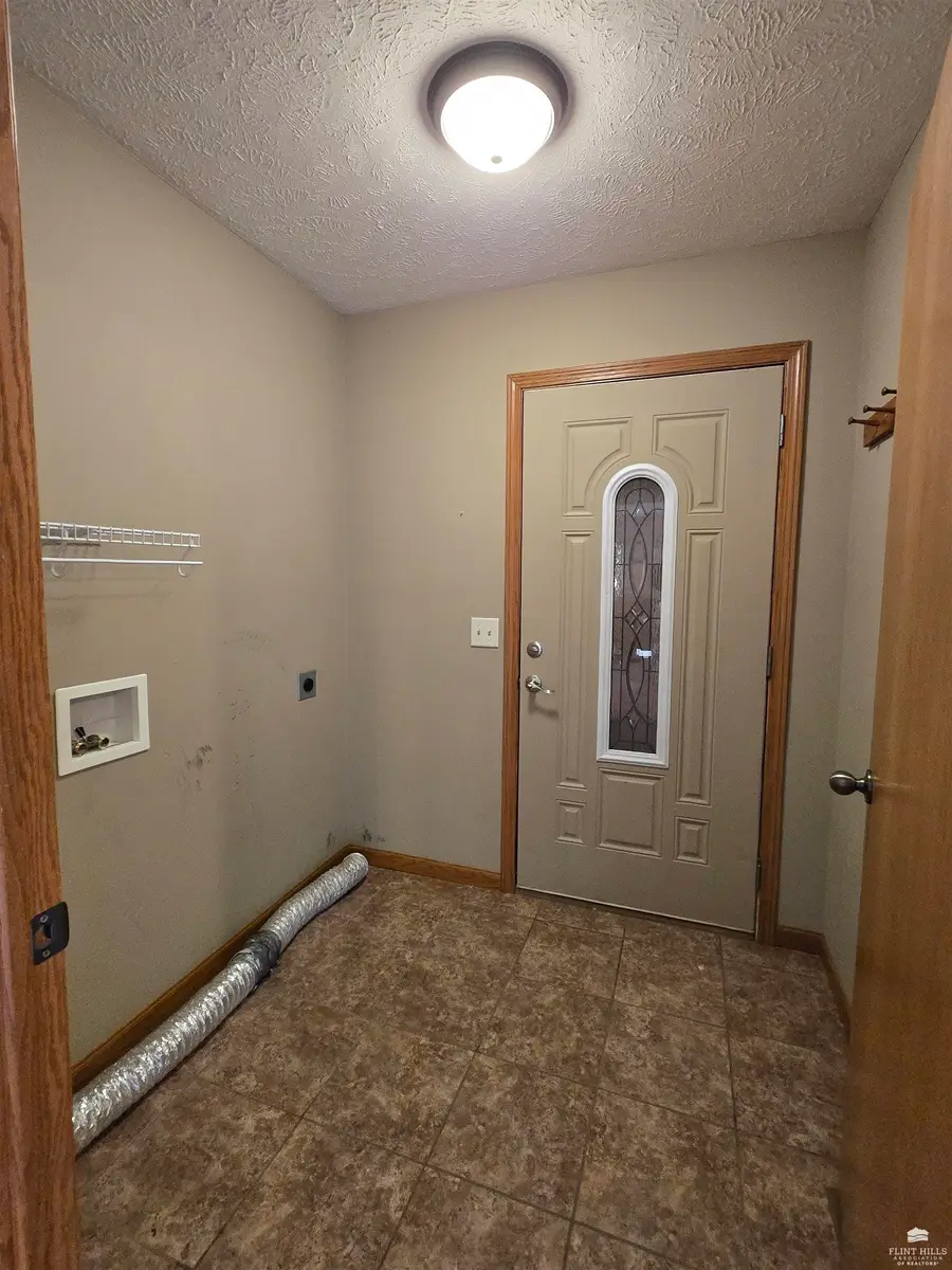 1711 NW 4th Street, Abilene, KS 67410 - Image #3