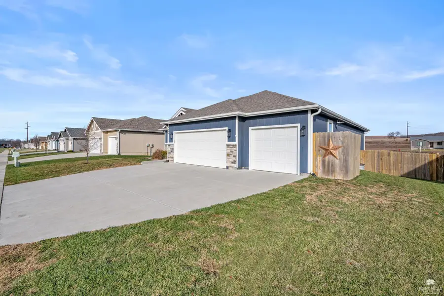 8685 Kinzie Jo Way, Manhattan, KS 66502 - Image #3