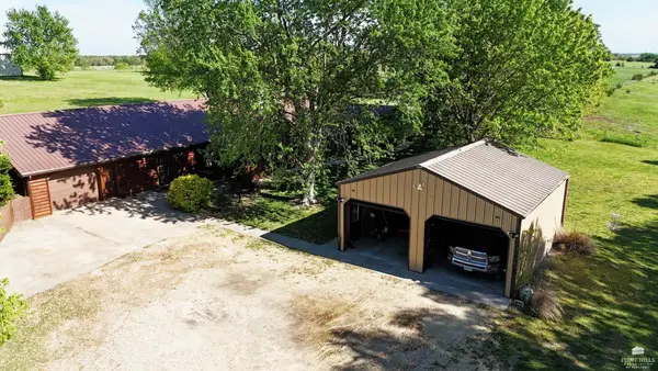 821 E Stockholm Street, White City, KS 66872