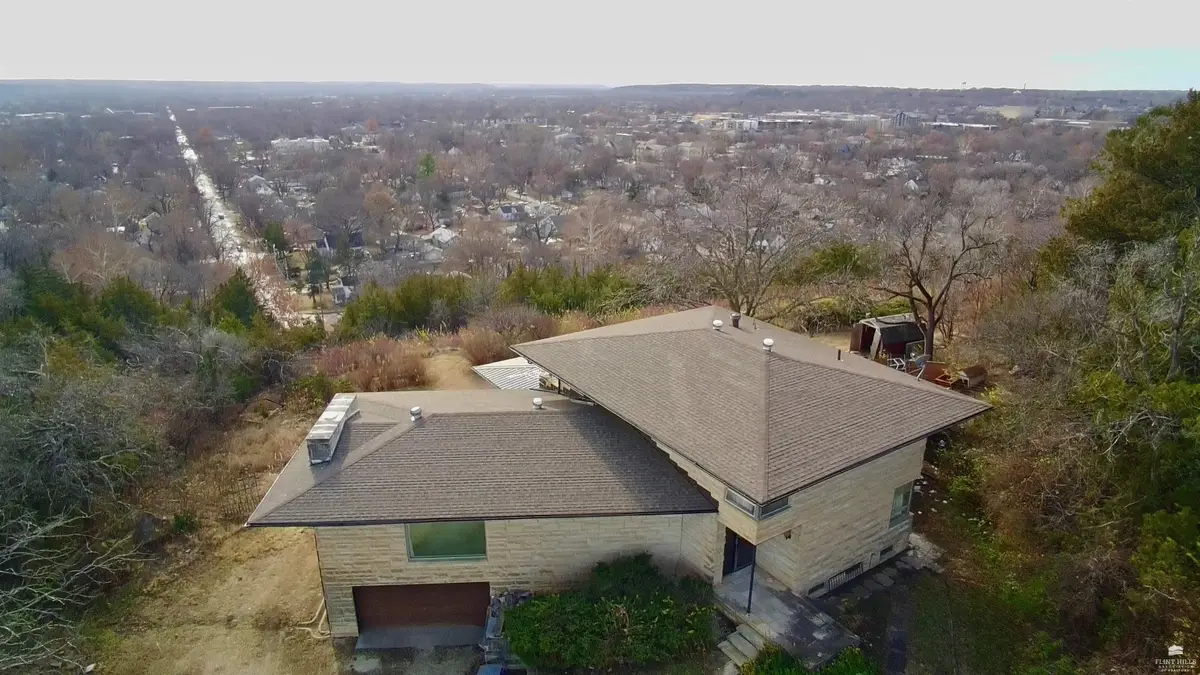 700 Ehlers Road, Manhattan, KS 66502 - Image #1