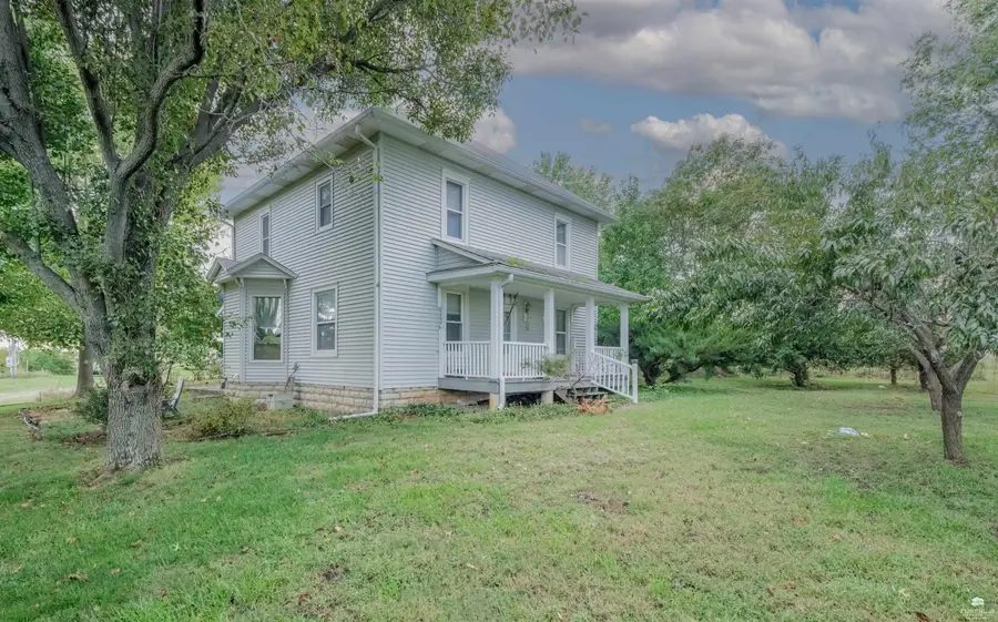 623 N 900 Road, Lawrence, KS 66047 - Image #2