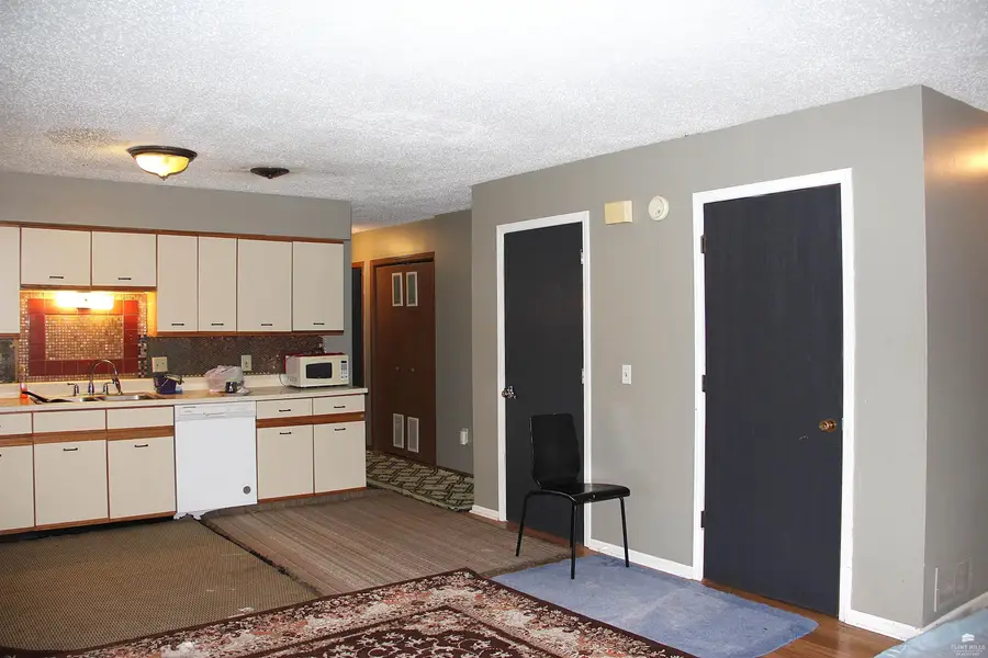 2558 Candle Crest, Manhattan, KS 66503 - Image #2