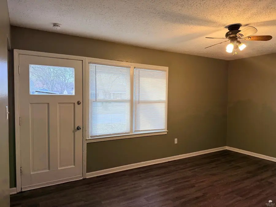 2012 Hayes Drive, Manhattan, KS 66502 - Image #2