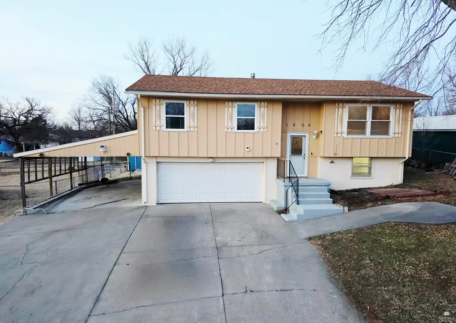 1904 Davis Drive, Junction City, KS 66441 - Image #2