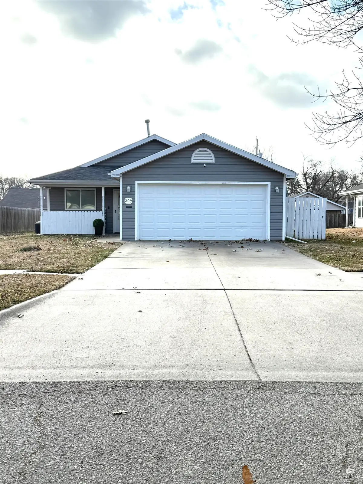 209 E 16th Street, Junction City, KS 66441 - Image #1