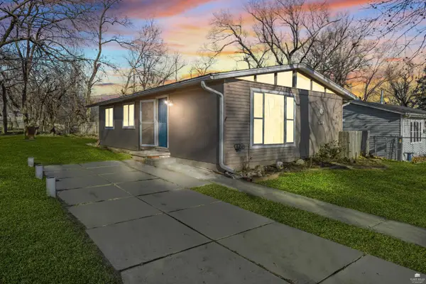 1228 W 18th Street, Junction City, KS 66441