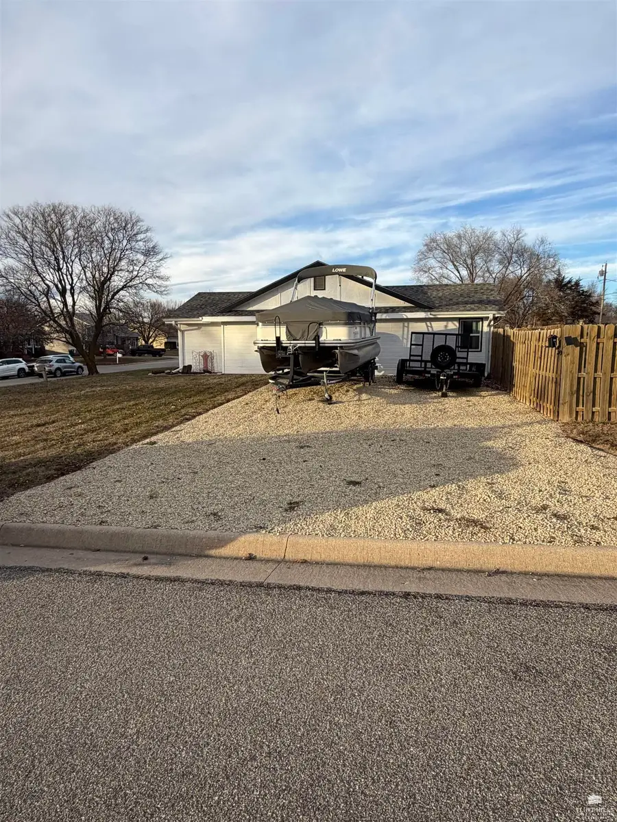 602 Knollwood Street, Wakefield, KS 67487 - Image #3