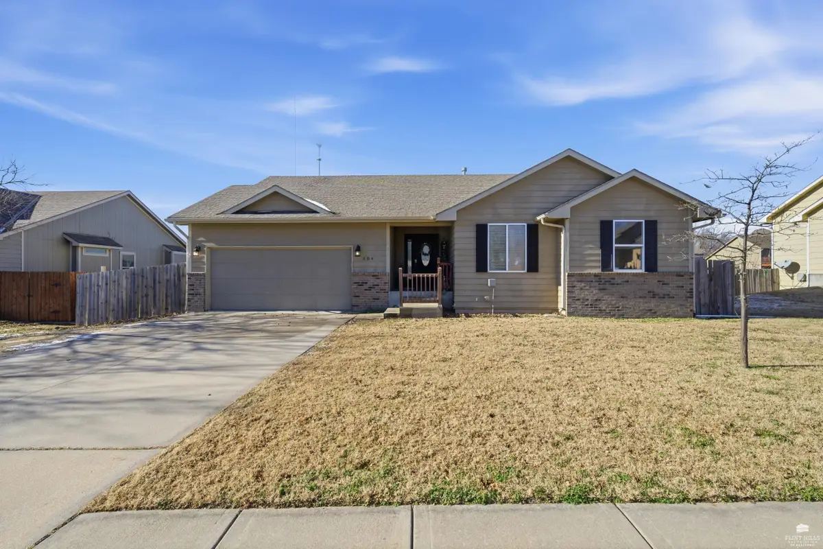 804 Wheatland Drive, Junction City, KS 66441 - Image #1