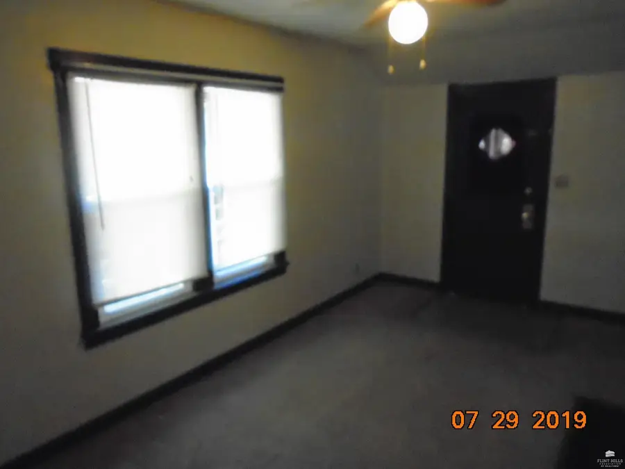 515 S Madison Street, Junction City, KS 66441 - Image #2