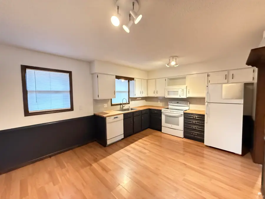 2004 Browning Avenue, Manhattan, KS 66502 - Image #3